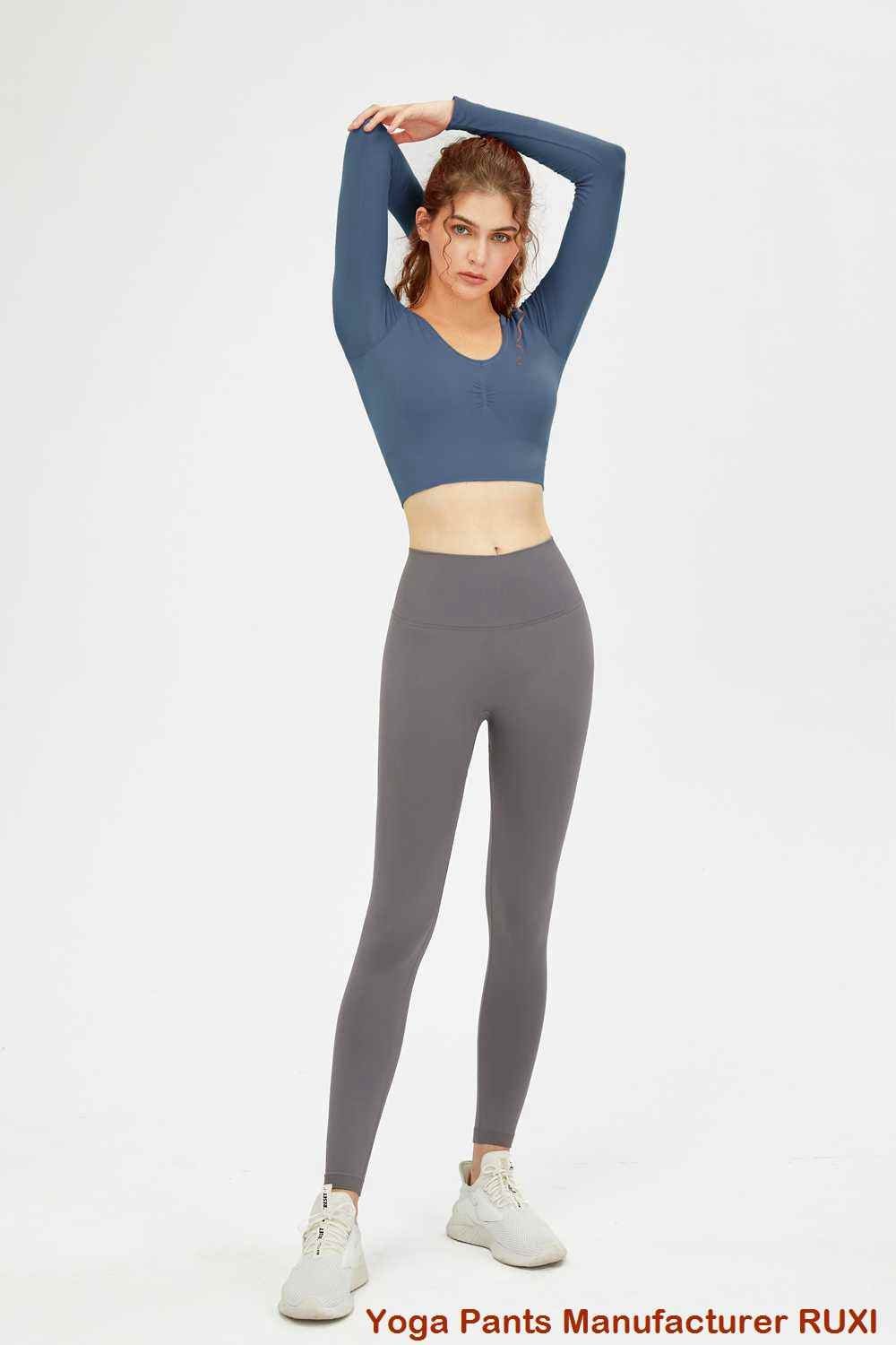 ຊຸດຊັ້ນໃນກິລາທີ່ແຍກເຕົ້ານົມ