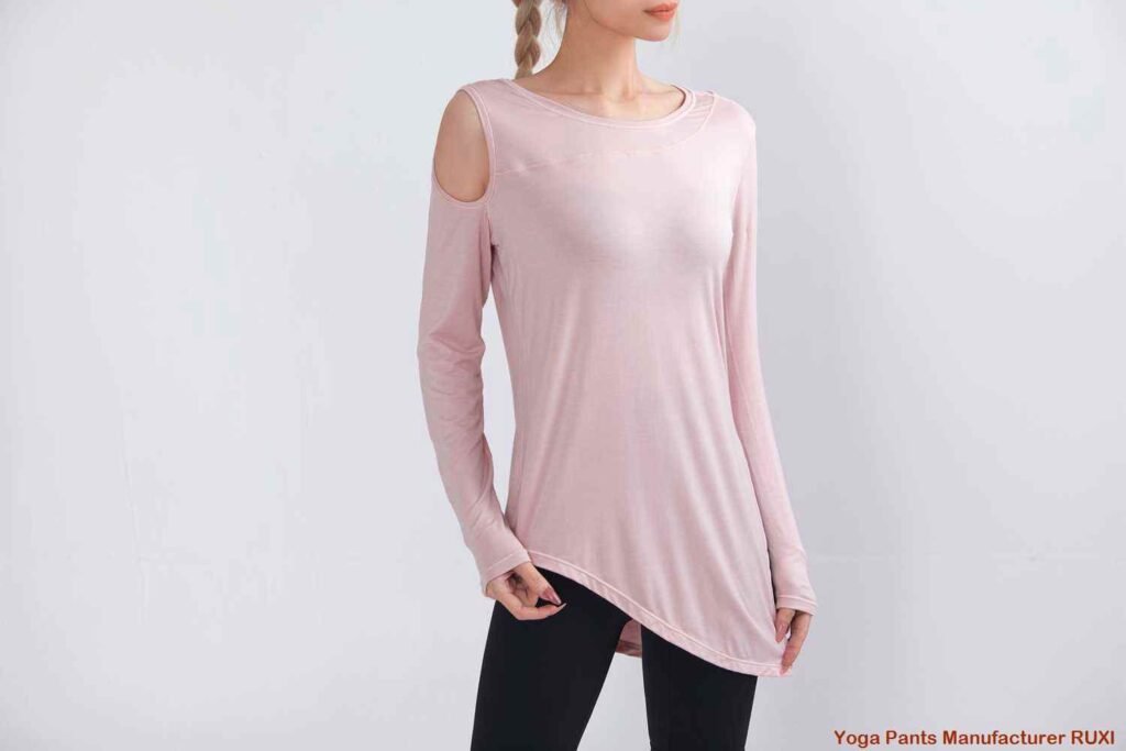 ໂສ້ງໂຍຄະຂະໜາດບວກກັບກະເປົ໋າ